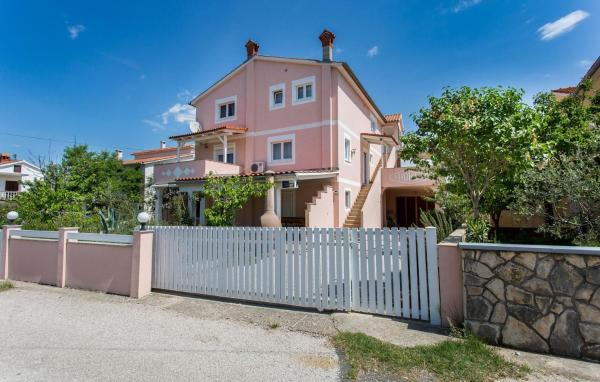 A la foto es mostra l'objecte Ferienwohnung Petra situat a la ciutat de Šilo.