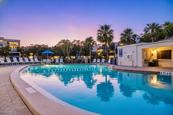 Midnight Cove Ii Bldg 6, 2nd Fl Near Pool - Siesta Beach, Florida