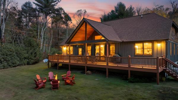 Creekside Cradle - Highlands, NC