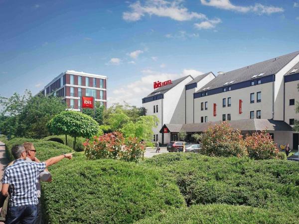 A la foto es mostra l'objecte Ibis Brussels Erasmus situat a la ciutat de Vlezenbeek.