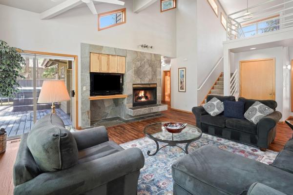 1 Colonial - Sunriver, OR