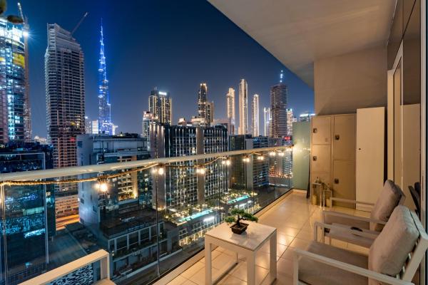 På billedet ses objektet Burj Khalifa&City View 1BR, Near Dubai Water Canal, Vera Tower, Business Bay by Morada Holidays beliggende i byen Dubai.