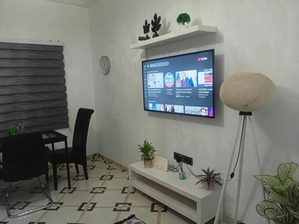 Kharis in East Legon