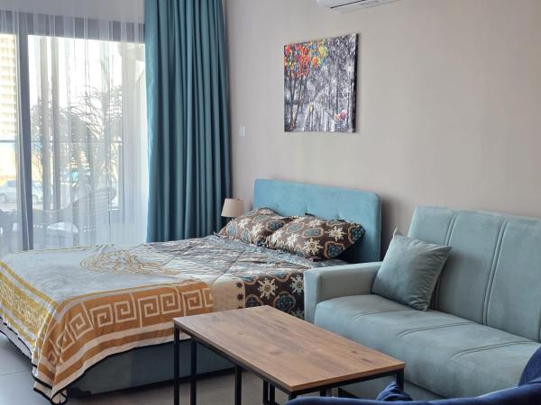 Studio Apartments with Pool Access at Caesar Resort photo 8