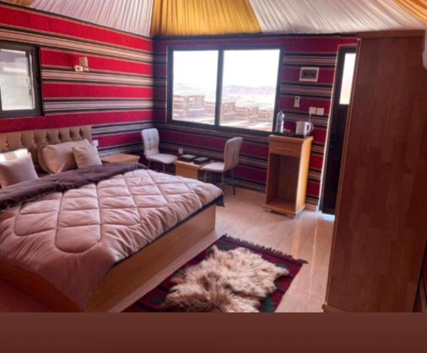 Wadi Rum Wanderer Cmap - Jordan