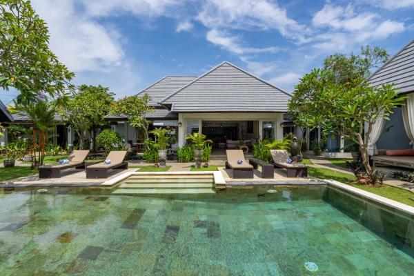 Luxury Aliya Villa By Betterplace - Sanur