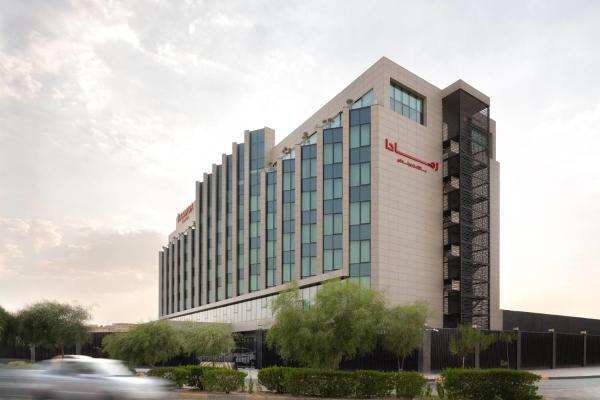 Op de foto is het object Ramada Plaza by Wyndham Mosul Corniche te zien, gelegen in de stad Al Mawşil.