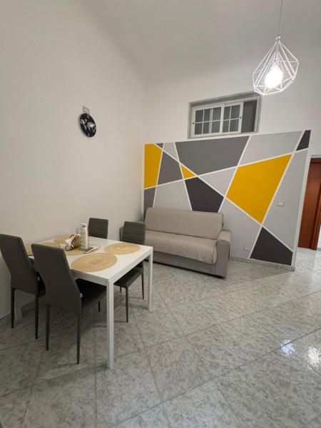 A la foto es mostra l'objecte Newhouse CLASS situat a la ciutat de Bari.