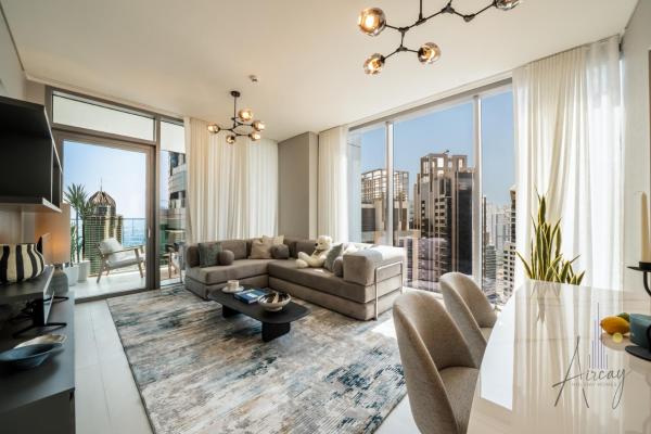 På billedet ses objektet Luxe 2BR Maid High Floor LIV Marina Dream beliggende i byen Dubai.