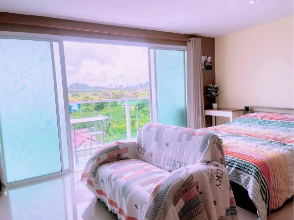 Bangsaray Beach B620 บางเสร่ บีช รายเดือน - Rayong