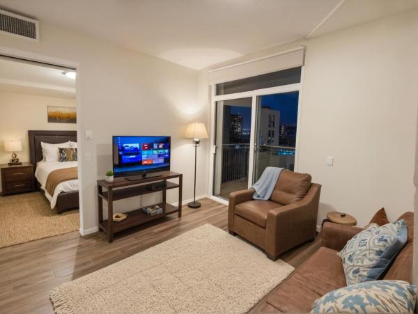 Modern Luxury Apartments In The Heart Of Los Angeles