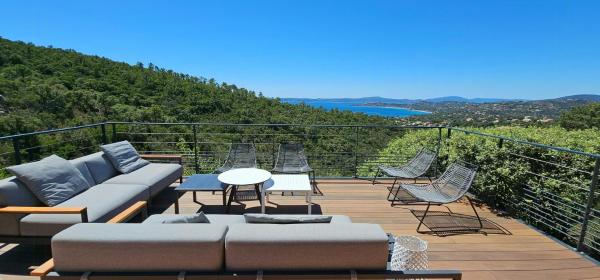 Provençal Villa Facing The Gulf Of Saint-tropez - Roquebrune-sur-Argens