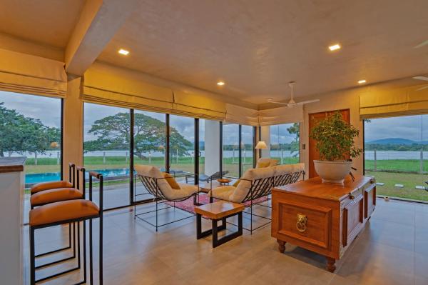 Lakeside Retreat Eco Luxury Villa With Private Pool In Kurunegala - Sri Lanka