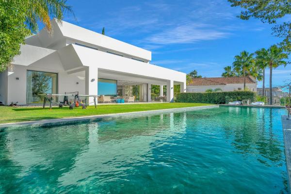 Villa Serena By Finest Rentals - Estepona