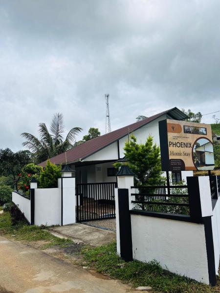 La photo montre l'objet Pheonix home stay situé dans la ville de Vagamon.