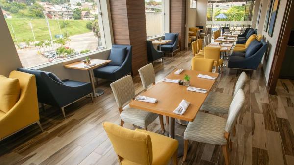På billedet ses objektet Comfort Inn Tegucigalpa beliggende i byen Comayagüela.