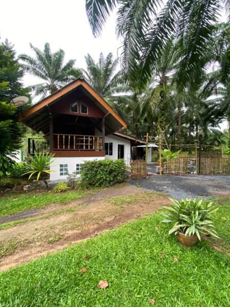 บ้านเพื่อนโฮมสเตย์ เขาพนม Friend House Homestay - Changwat Krabi