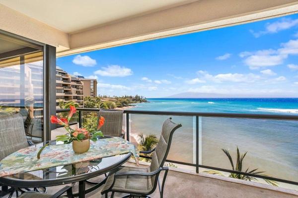 Sands of Kahana 354 · SK 354 Updated Maui OceanFront 2BD w Ocean, Kahana