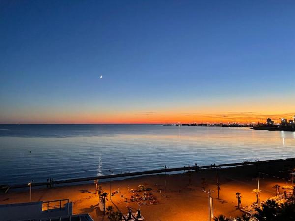 A la foto es mostra l'objecte H&G Seaview Apartments situat a la ciutat de Durrës.