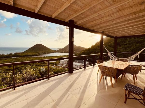 Фотография 9: Sunset Sol - 3 Bedroom Breathtaking Ocean Views near Hermitage Bay