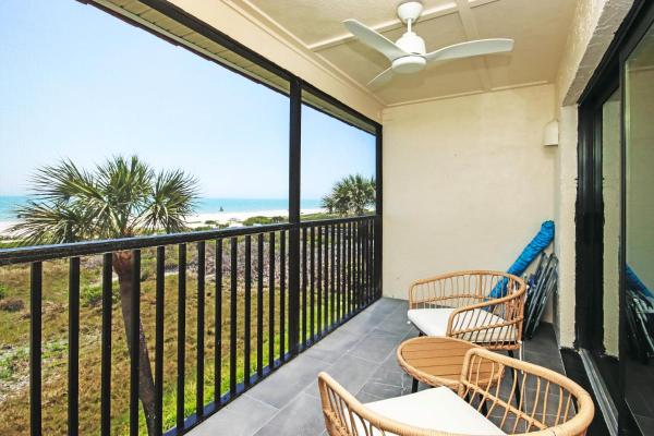 Panoramic Beach Views 3rd Story Sanibel Condo 1c3 - Lighthouse Beach Park