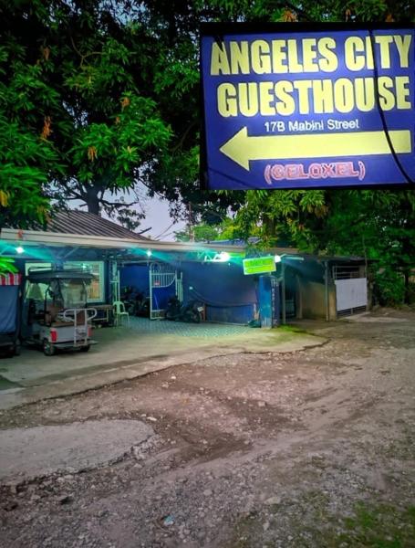A la foto es mostra l'objecte GELOXEL Angeles City Guesthouse situat a la ciutat de Ángeles.
