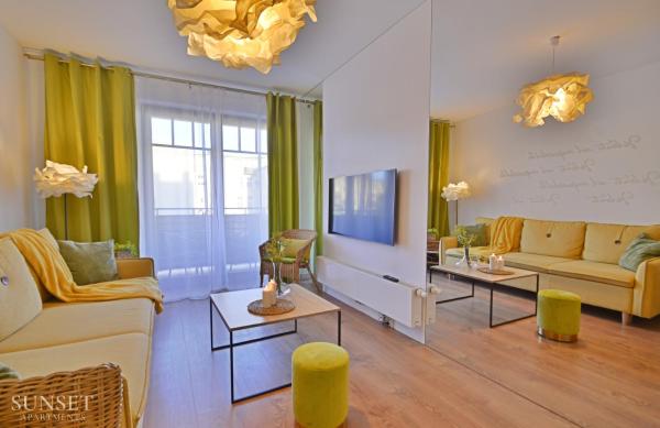 Sunset Apartments - Hołdu Pruskiego - Słoneczne Mieszkanie Blisko Centrum Miasta, Przy Parku Zdrojowym - Garaż Podziemny! - Świnoujście