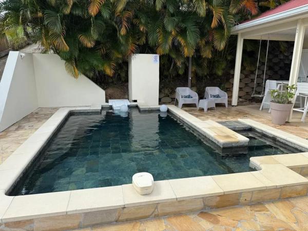 Villa Avec Piscine Privée à Rivière-salée - 110 M² - Martinique