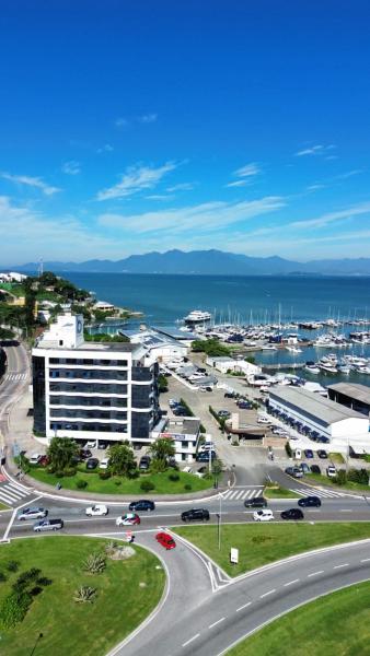 Na fotografii je vidět objekt Iate Hotel Centro Florianópolis by RB Hotelaria nacházející se ve městě Florianópolis.