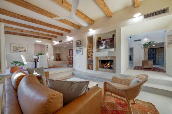 Sam Hughes, 2 Br 1.5 Ba, Completely Remodeled - Tucson, AZ