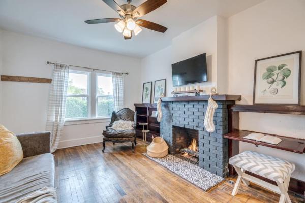 1926 Historic Duplex, Near U Of A, 1 Br 1 Ba - Tucson, AZ