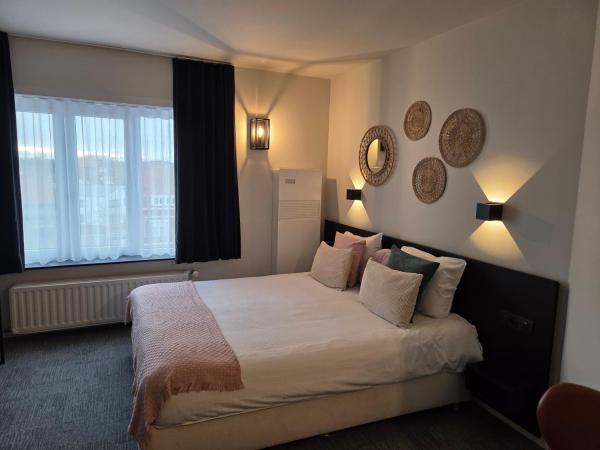 På bildet vises objektet Hotel Carnac som ligger i byen Koksijde.
