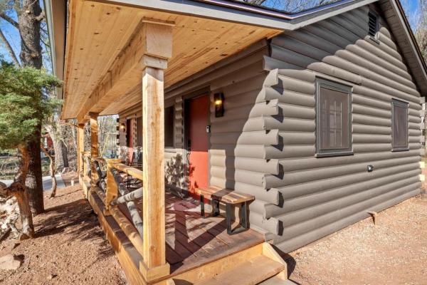Inviting Rustic Cabins With Scenic Outdoor Spaces Near Garden Of The Gods In Colorado Springs, Colorado - Colorado Springs, CO