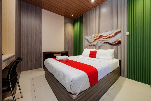 Na foto é possível ver o objeto RedDoorz near Exit Toll Bogor localizado na cidade de Bogor.