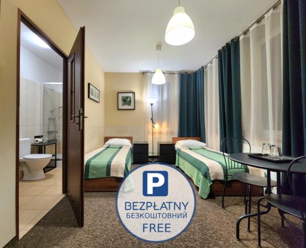 A la foto es mostra l'objecte Hostel Zamość - pokoje gościnne - bezpłatny parking situat a la ciutat de Mokre.