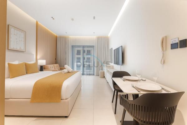 Photo 1 : Studio with Seamless Mall Access, Steps from the Bus Stop, Binghatti Stars, Dubai Silicon Oasis by Deluxe Holiday Homes