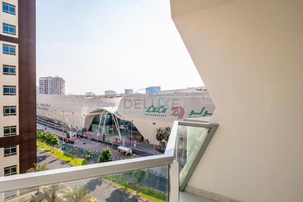 Photo 4 : Studio with Seamless Mall Access, Steps from the Bus Stop, Binghatti Stars, Dubai Silicon Oasis by Deluxe Holiday Homes