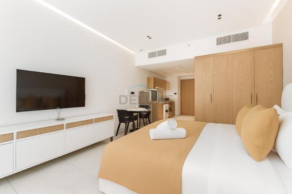 Photo 8 : Studio with Seamless Mall Access, Steps from the Bus Stop, Binghatti Stars, Dubai Silicon Oasis by Deluxe Holiday Homes