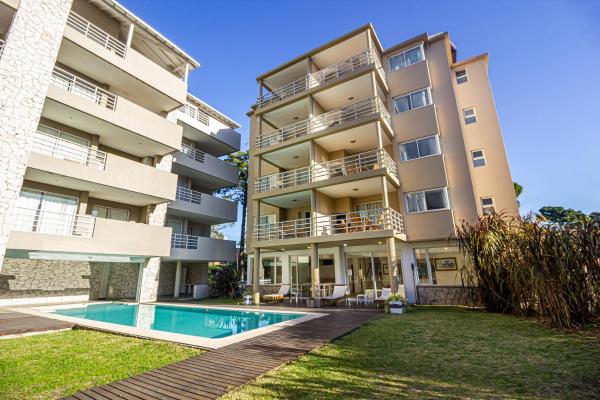A la foto es mostra l'objecte Brisa Marina Apart Hotel situat a la ciutat de Pinamar.