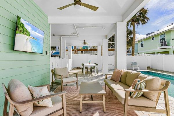 Just Beachy Pool 2 Kings 3 Min To Beach - Fort Myers Beach, FL