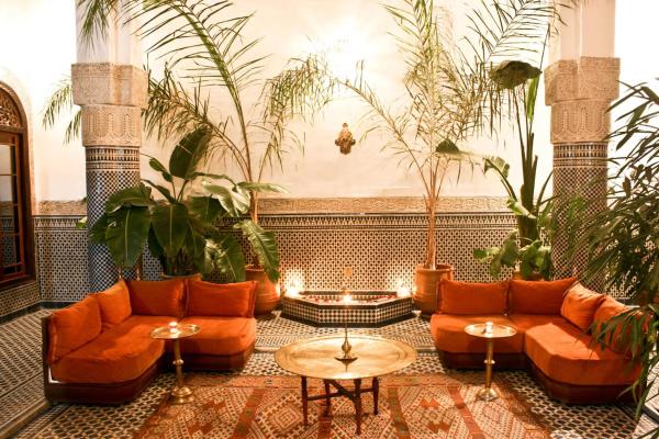 A la foto es mostra l'objecte Riad Tayba situat a la ciutat de Fes.