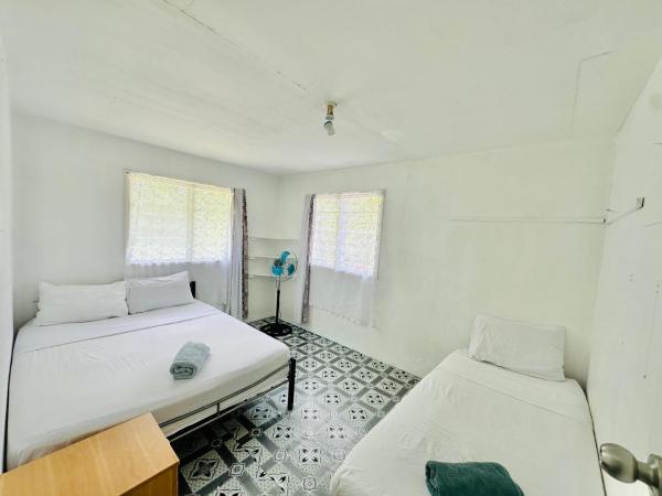 Double Twin Private Room - Tonga Horizon Cottage