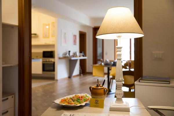 A la foto es mostra l'objecte NovantaNove B&B situat a la ciutat de Lecce.