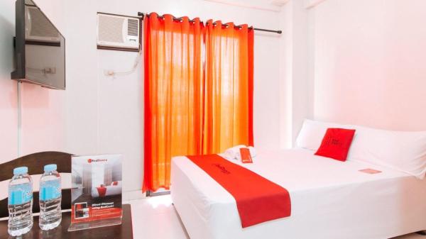 RedDoorz near NAIA Terminal 1, Manila