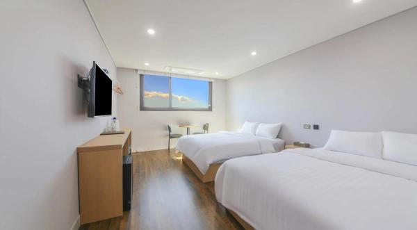 A la foto es mostra l'objecte Aroomi Hotel Hyupjae situat a la ciutat de Ongp'o.
