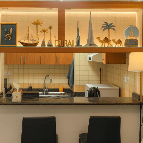 Na zdjęciu widoczny jest obiekt Luxury studio in Dubai Marina położony w mieście Dubaj.