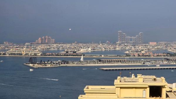 Na zdjęciu widoczny jest obiekt Beach, Palm Jumeirah & Marina view położony w mieście Dubaj.