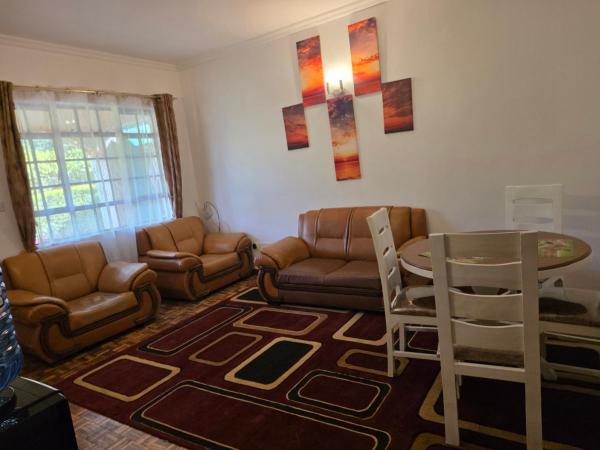 A la foto es mostra l'objecte KAREN Comfort 3BR Holiday Home Nandi Rd off Miotoni situat a la ciutat de Karen.