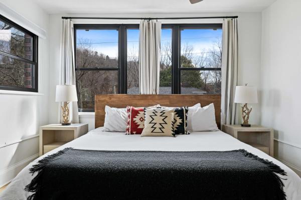 Kasa Downtown Asheville - Asheville, NC