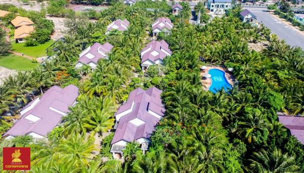 A la foto es mostra l'objecte Gold Rooster Resort situat a la ciutat de Phan Rang.